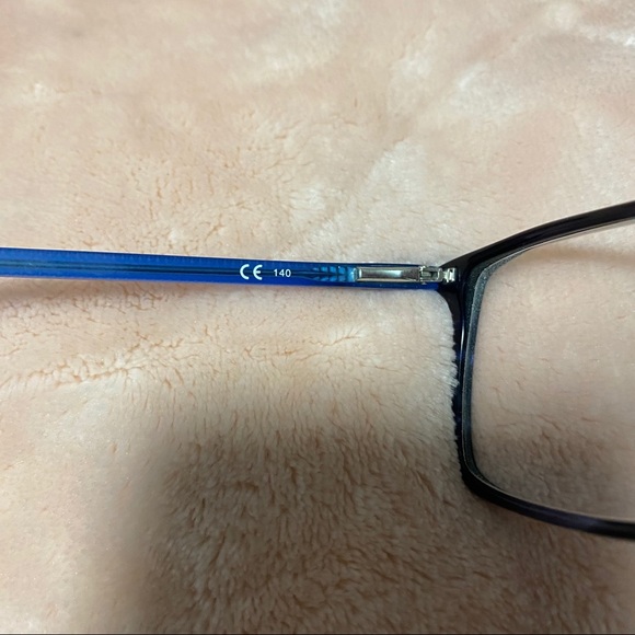 Lacoste Eyeglasses - Picture 3 of 6